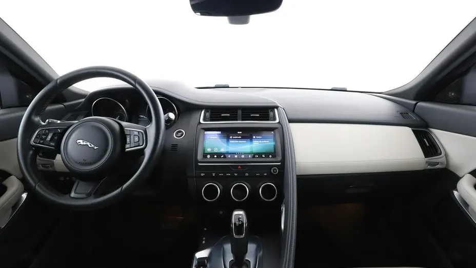 JAGUAR E-Pace -