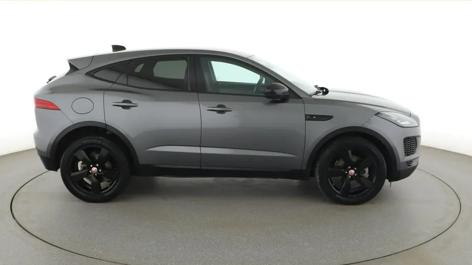 JAGUAR E-Pace -