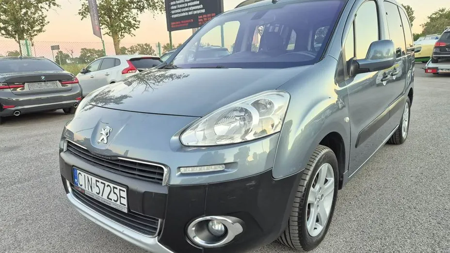 PEUGEOT Partner -