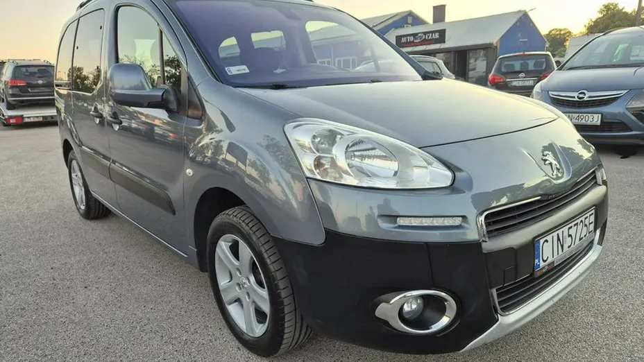 PEUGEOT Partner -