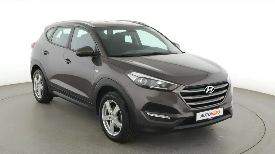 HYUNDAI Tucson -