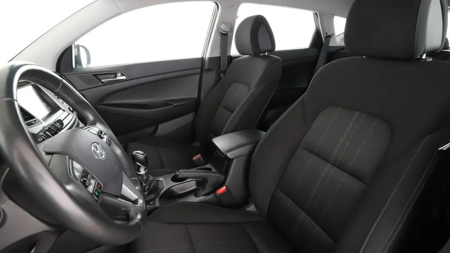 HYUNDAI Tucson -