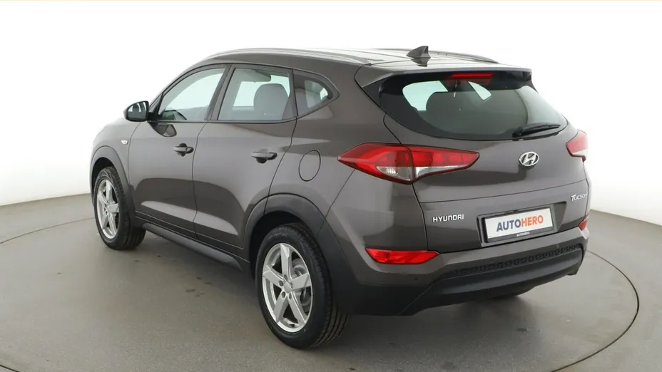 HYUNDAI Tucson -