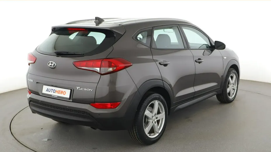 HYUNDAI Tucson -