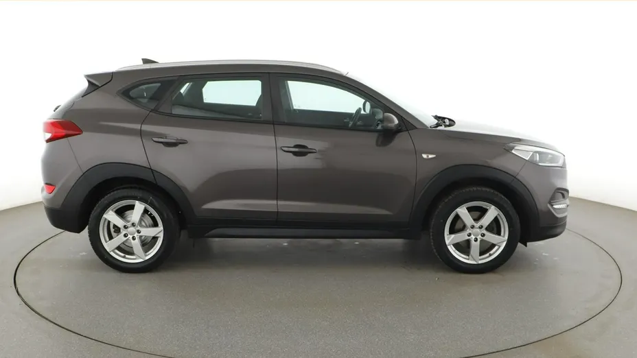 HYUNDAI Tucson -