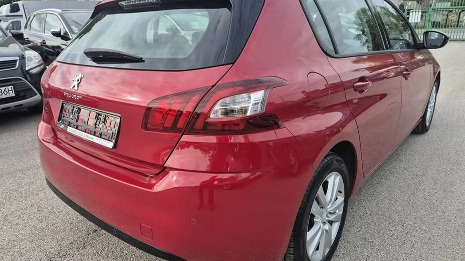 PEUGEOT 308 -