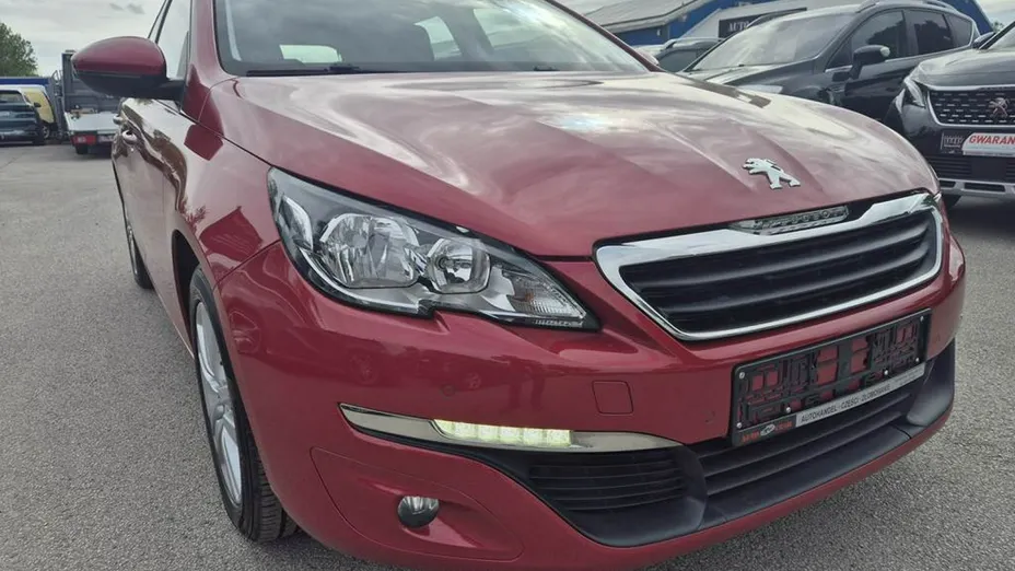 PEUGEOT 308 -