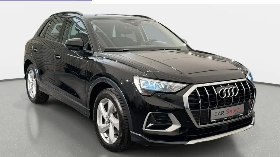 AUDI Q3 -