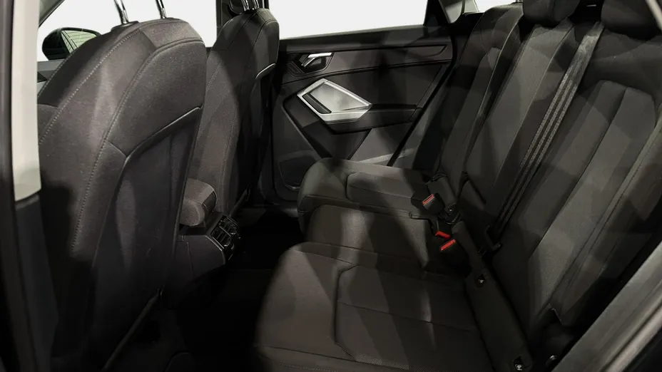 AUDI Q3 -