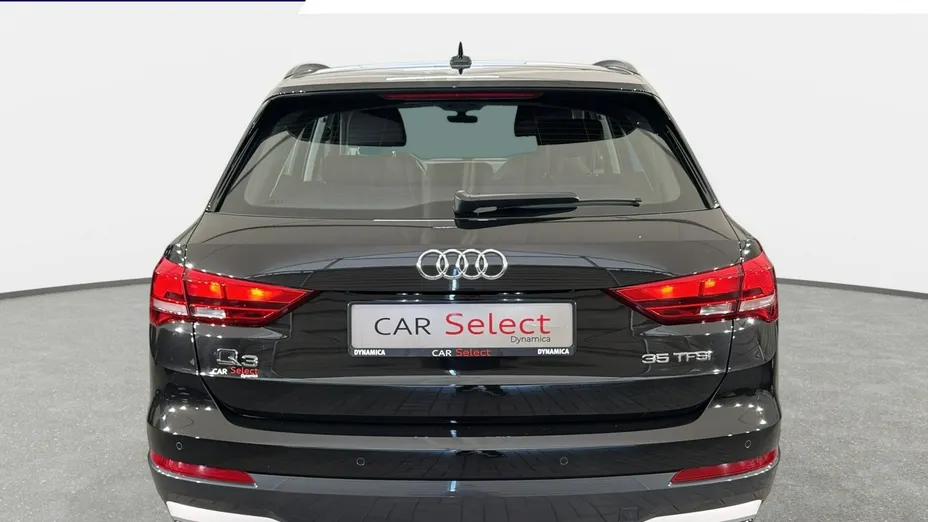AUDI Q3 -