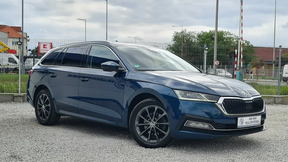 SKODA Octavia -