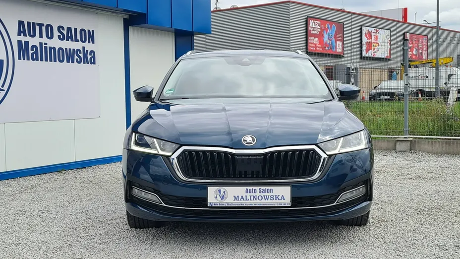 SKODA Octavia -
