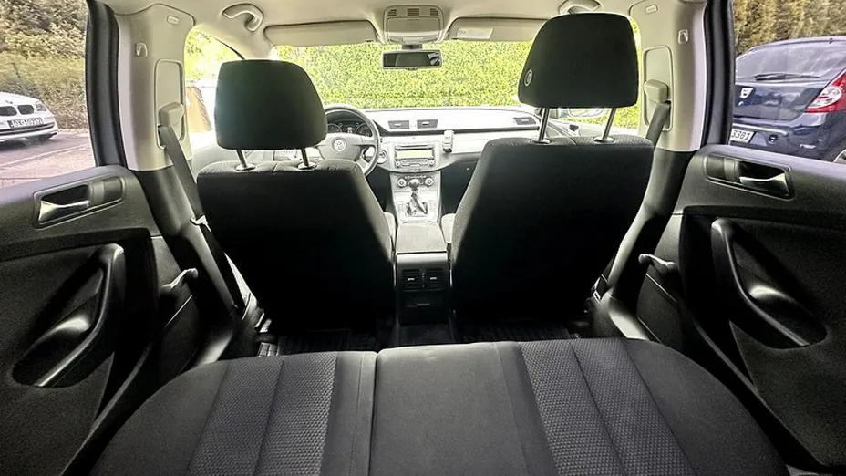VOLKSWAGEN Passat -