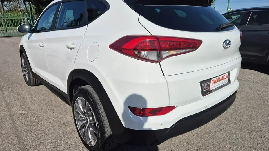 HYUNDAI Tucson -