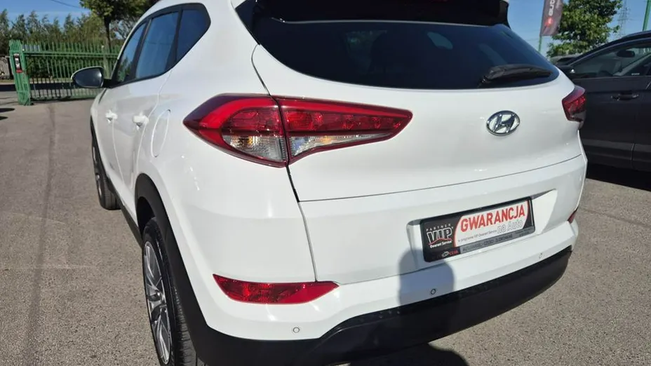 HYUNDAI Tucson -