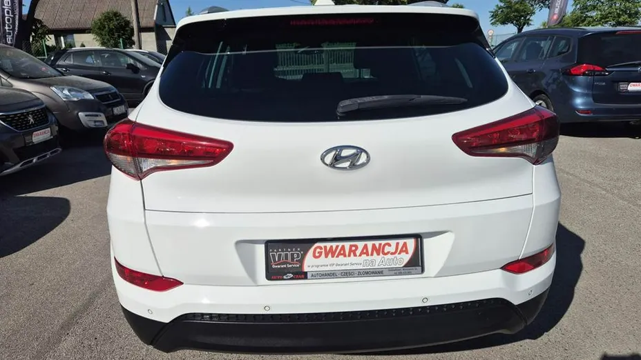 HYUNDAI Tucson -