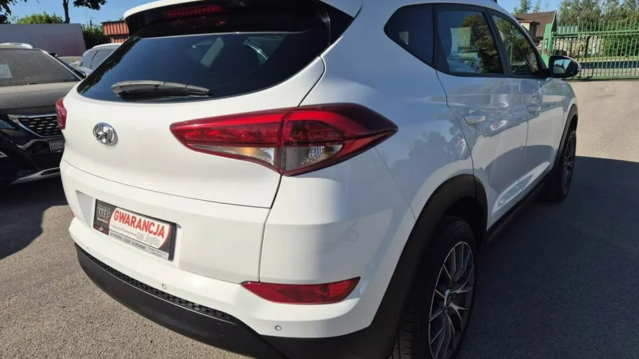 HYUNDAI Tucson -