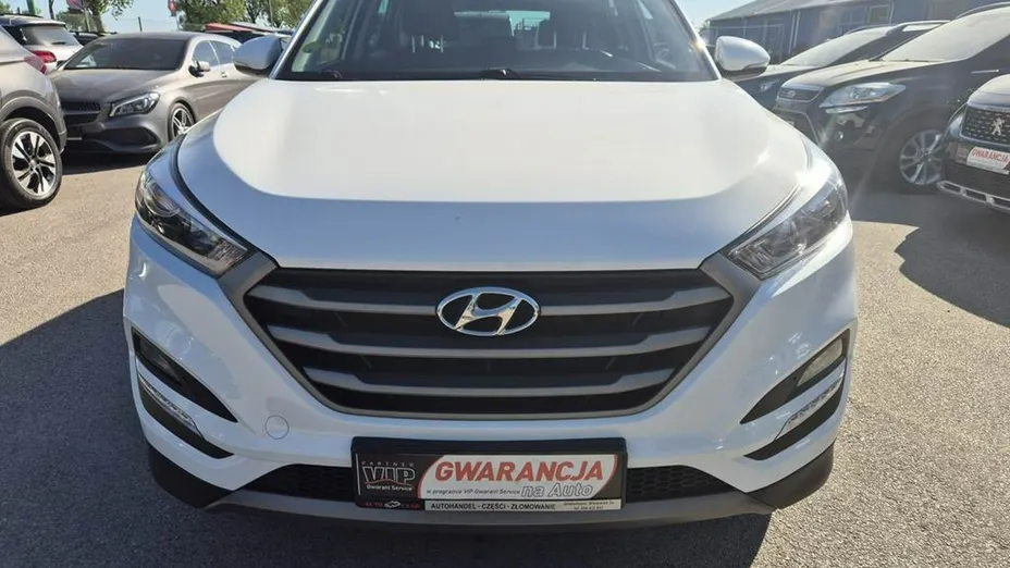 HYUNDAI Tucson -