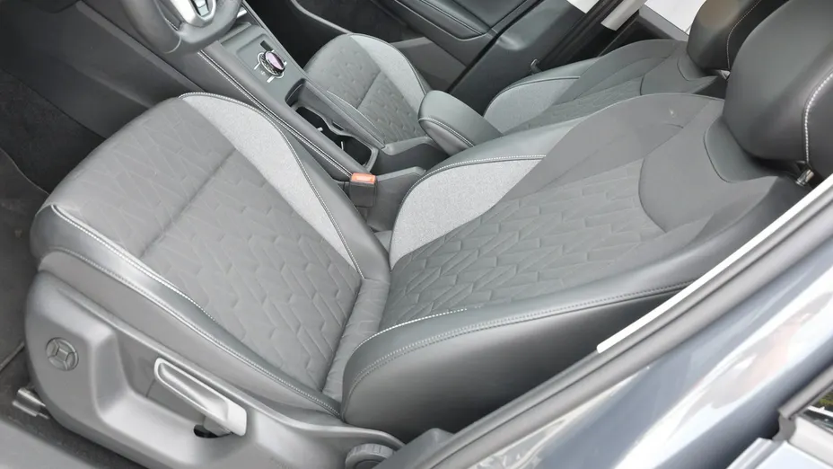 VOLKSWAGEN Tiguan -