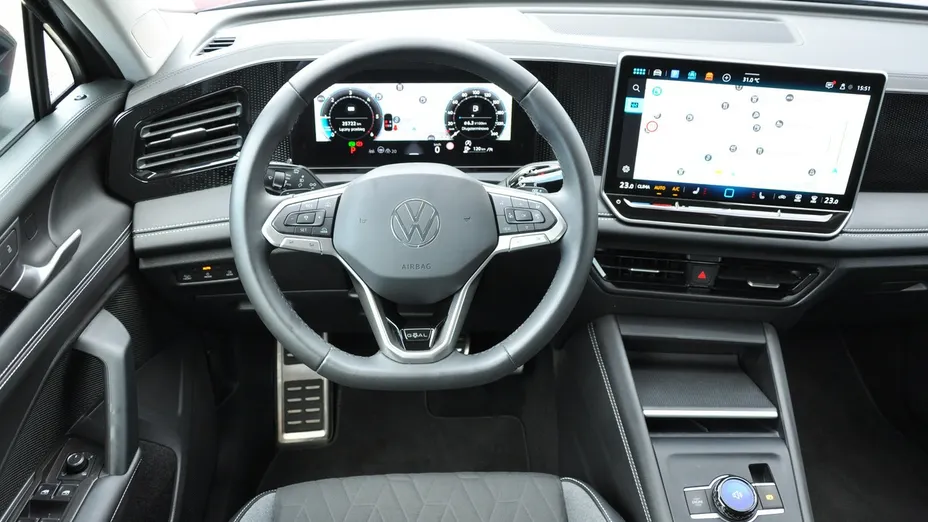 VOLKSWAGEN Tiguan -