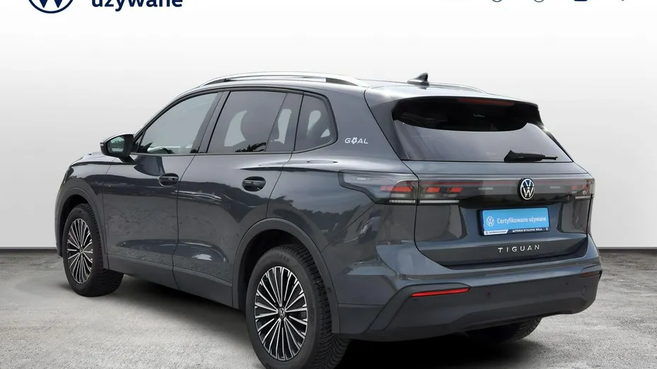 VOLKSWAGEN Tiguan -