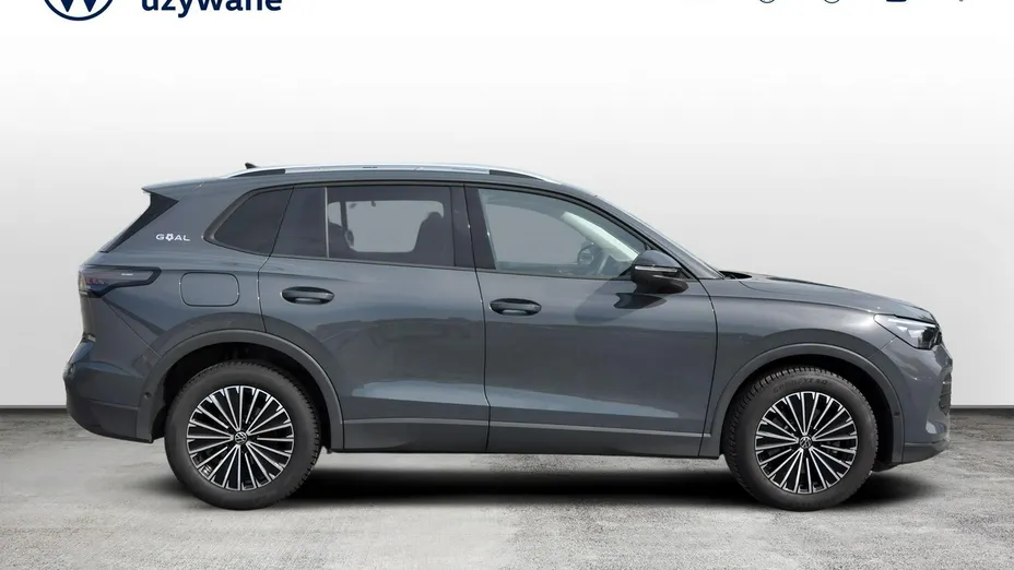 VOLKSWAGEN Tiguan -