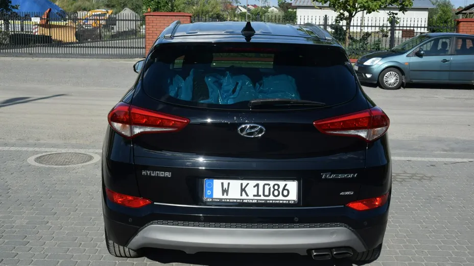 HYUNDAI Tucson -