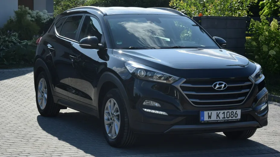 HYUNDAI Tucson -