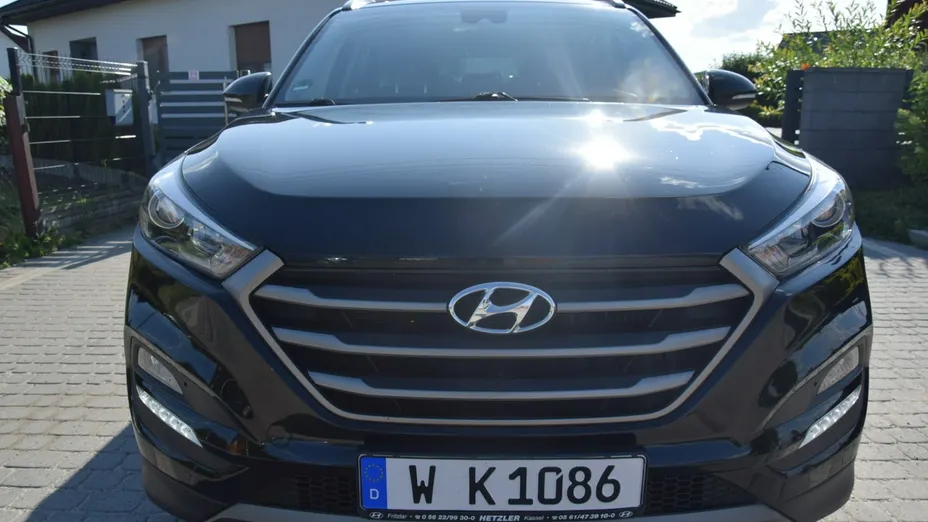 HYUNDAI Tucson -