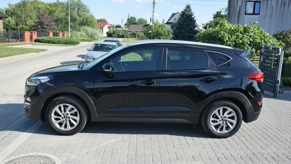 HYUNDAI Tucson -