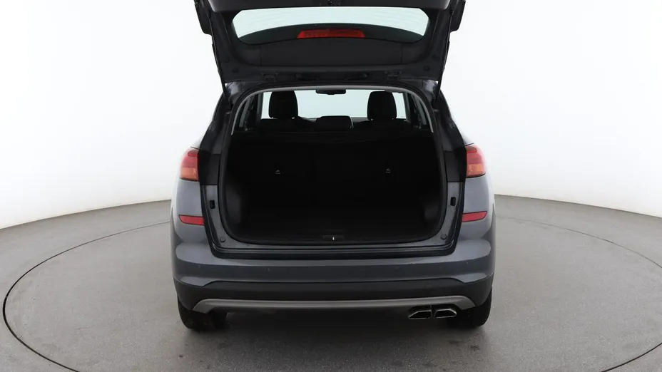 HYUNDAI Tucson -