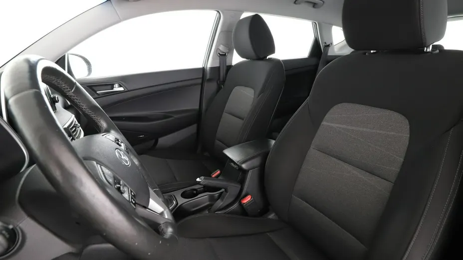 HYUNDAI Tucson -