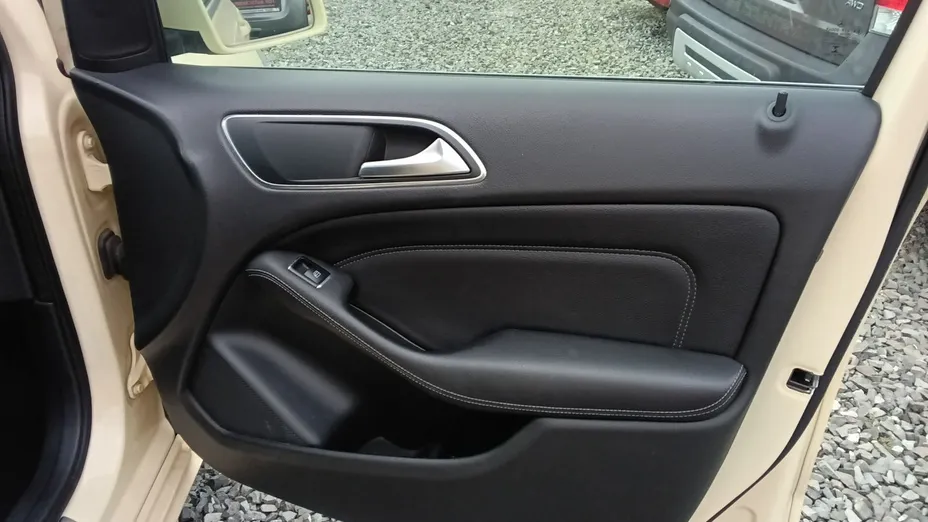 MERCEDES-BENZ B Klasa -