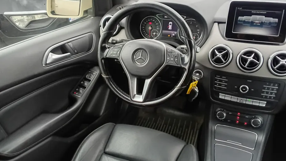 MERCEDES-BENZ B Klasa -