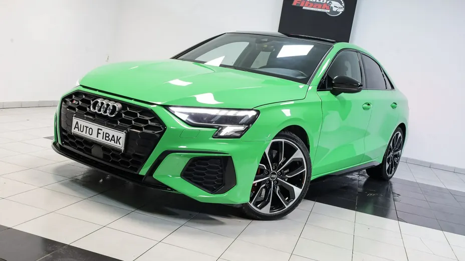 AUDI S3 Limousine -
