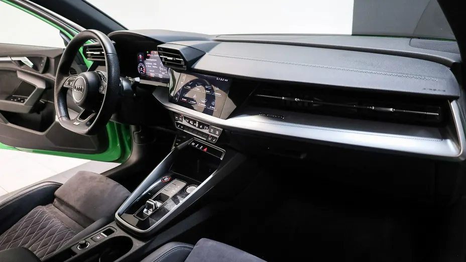 AUDI S3 Limousine -