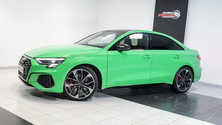 AUDI S3 Limousine -