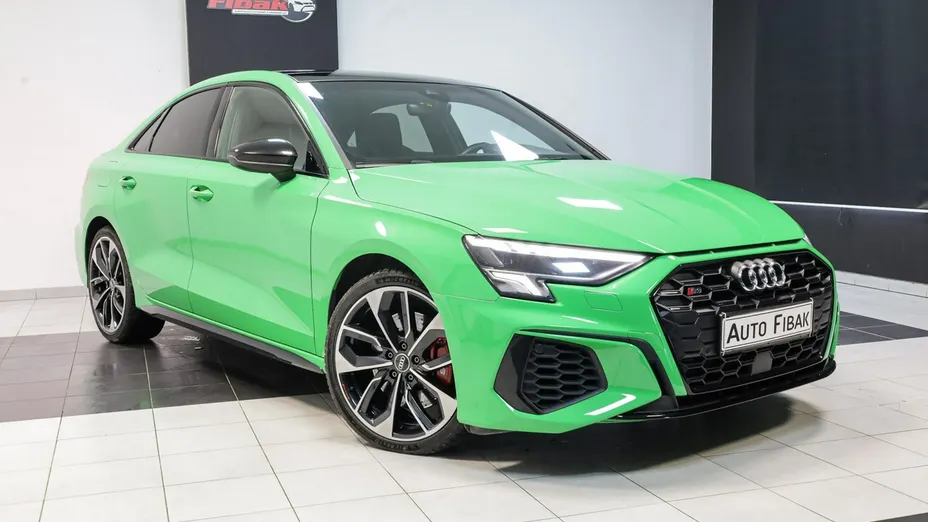 AUDI S3 Limousine -