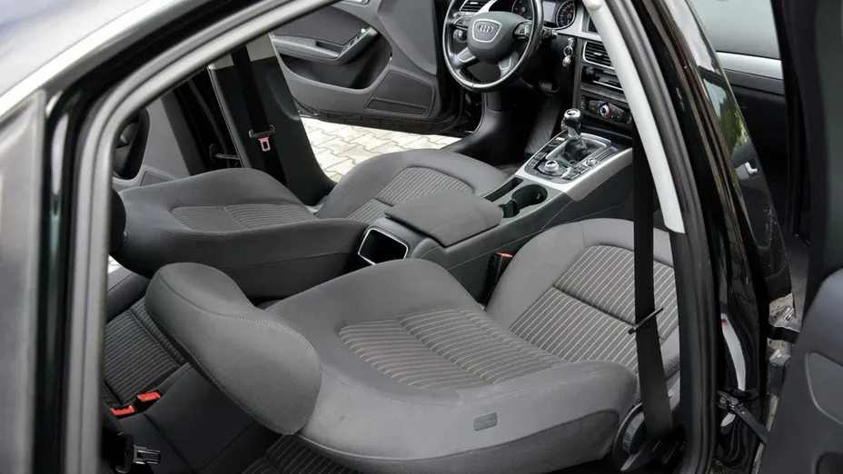 AUDI A4 -