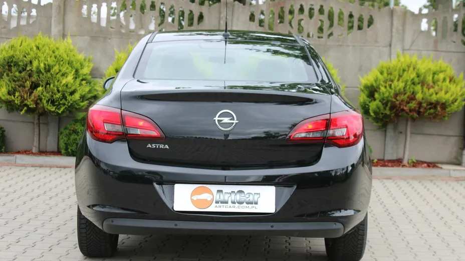 OPEL Astra -