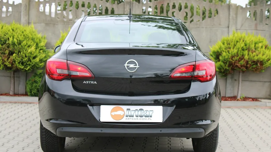 OPEL Astra -