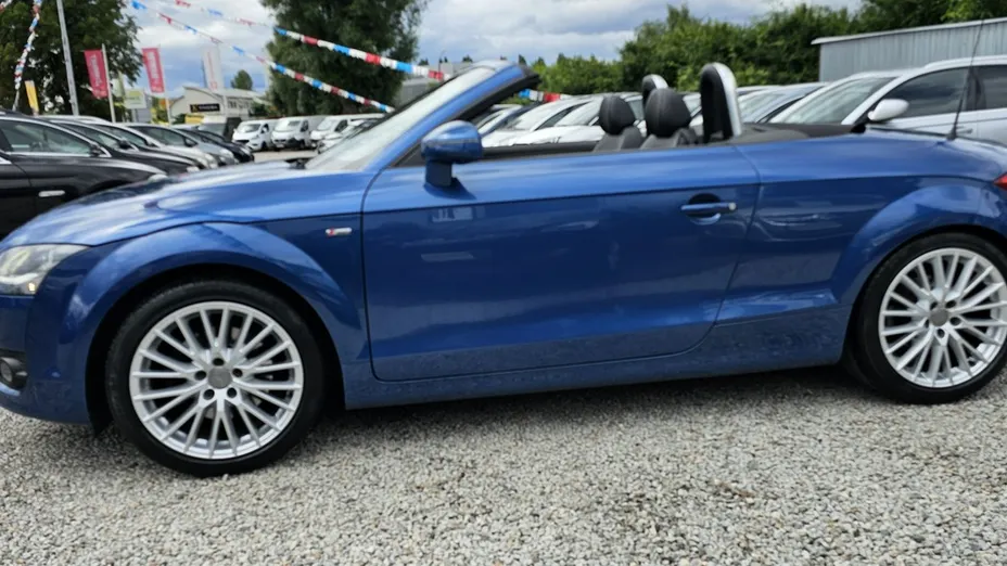 AUDI TT Roadster -