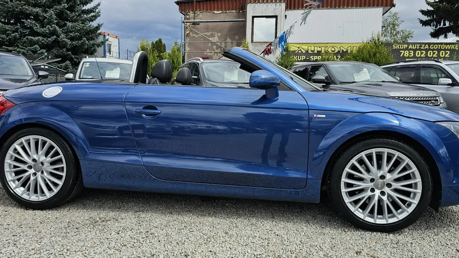 AUDI TT Roadster -