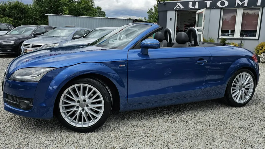 AUDI TT Roadster -