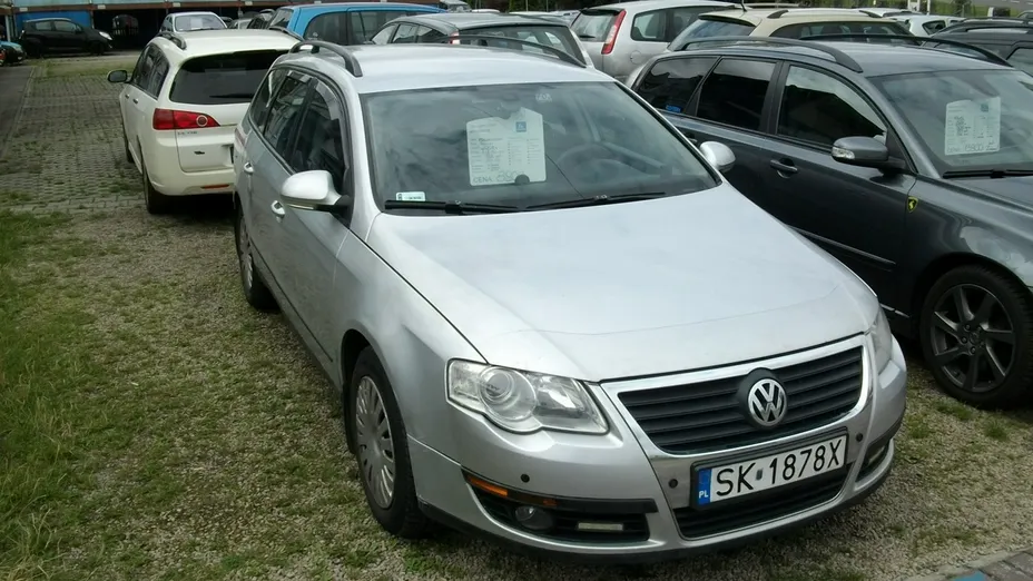 VOLKSWAGEN Passat -