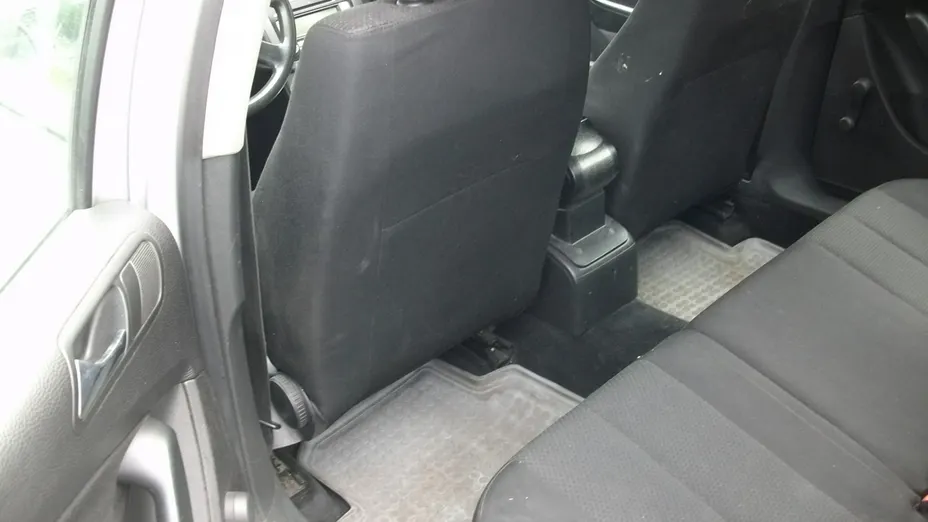 VOLKSWAGEN Passat -