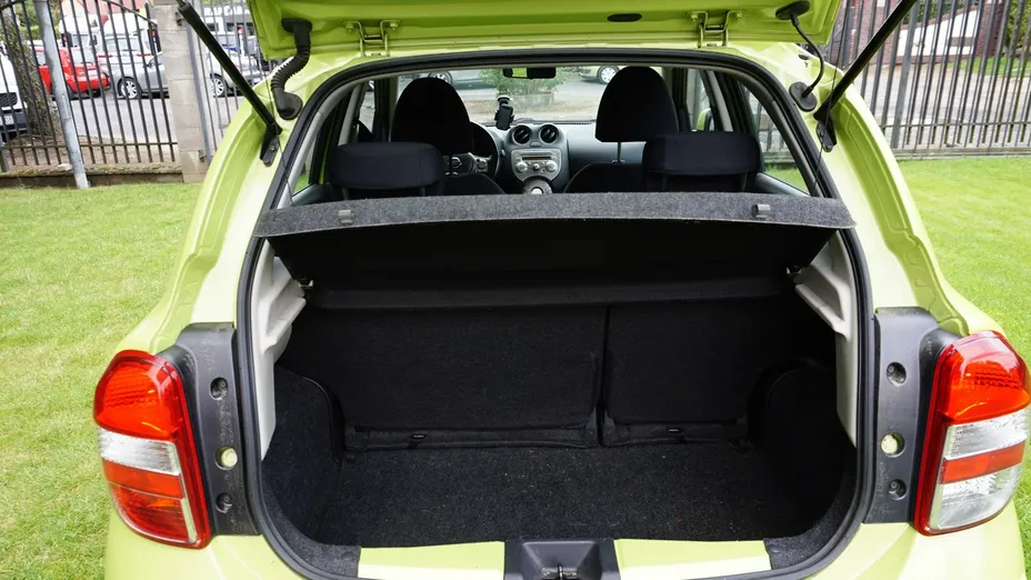NISSAN Micra -
