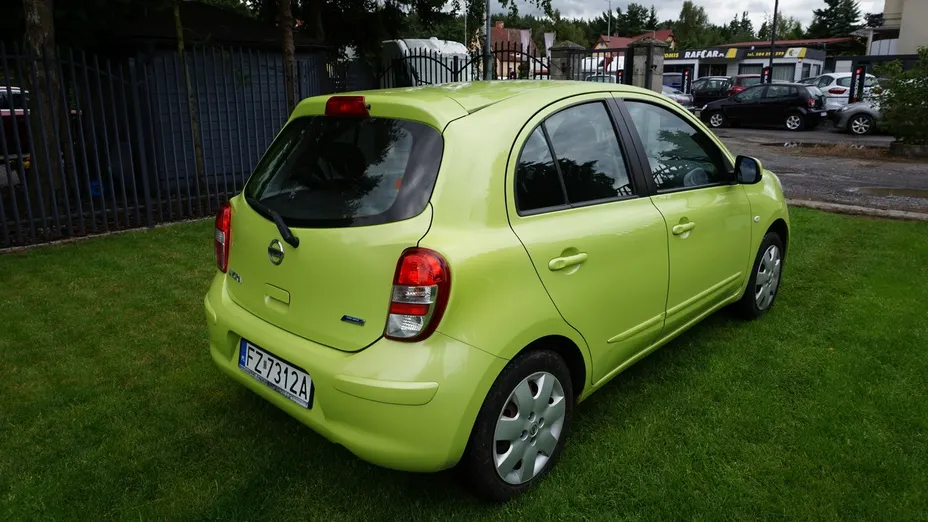 NISSAN Micra -