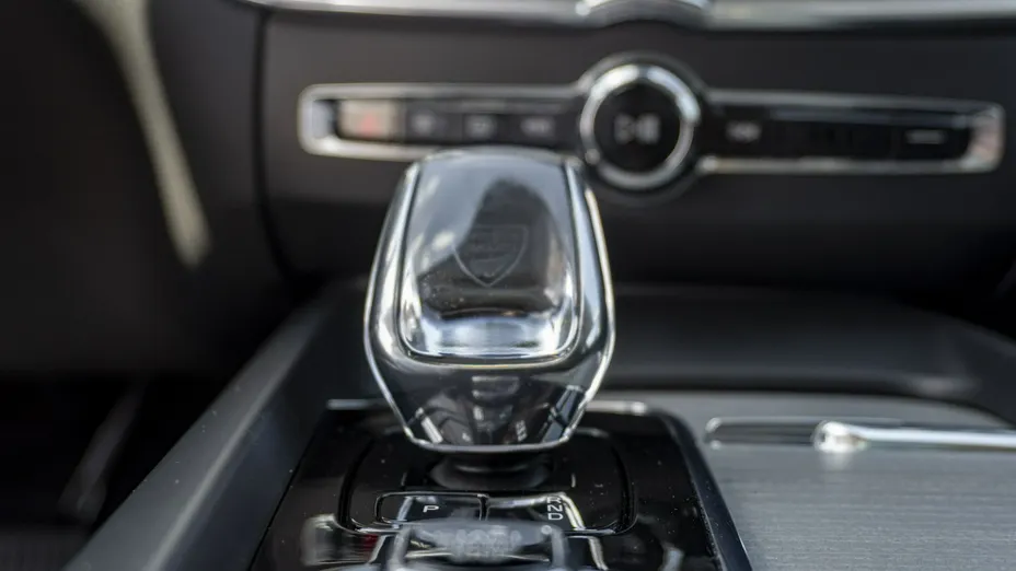 VOLVO XC60 -