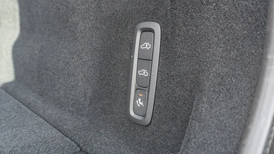 VOLVO XC60 -